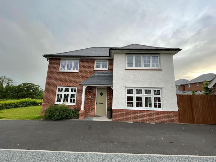 Snowdonia Retreat Villa Bangor  Exterior photo